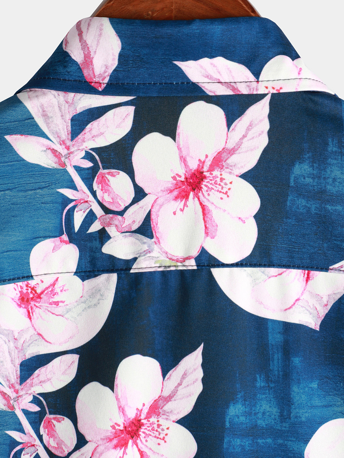 Camicia corta da uomo con stampa floreale estiva da resort