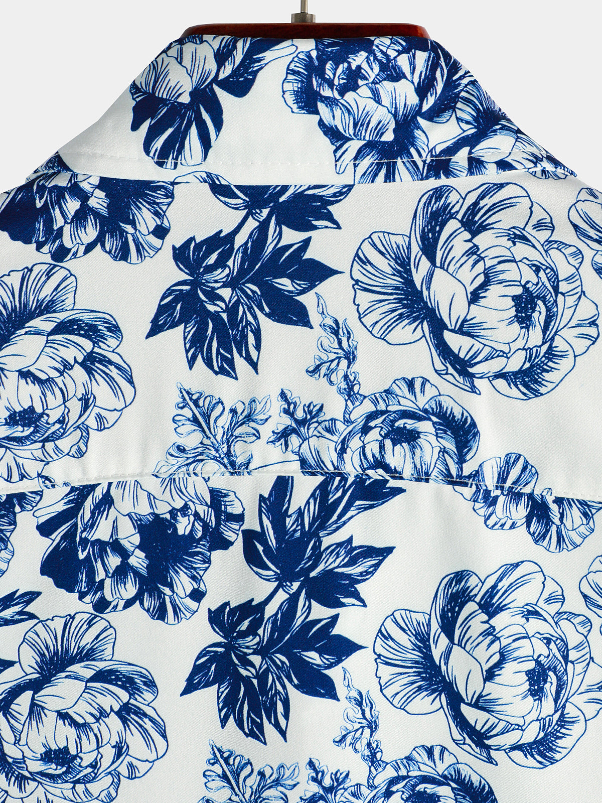 Camicia a maniche corte da uomo con stampa teschio e fiori