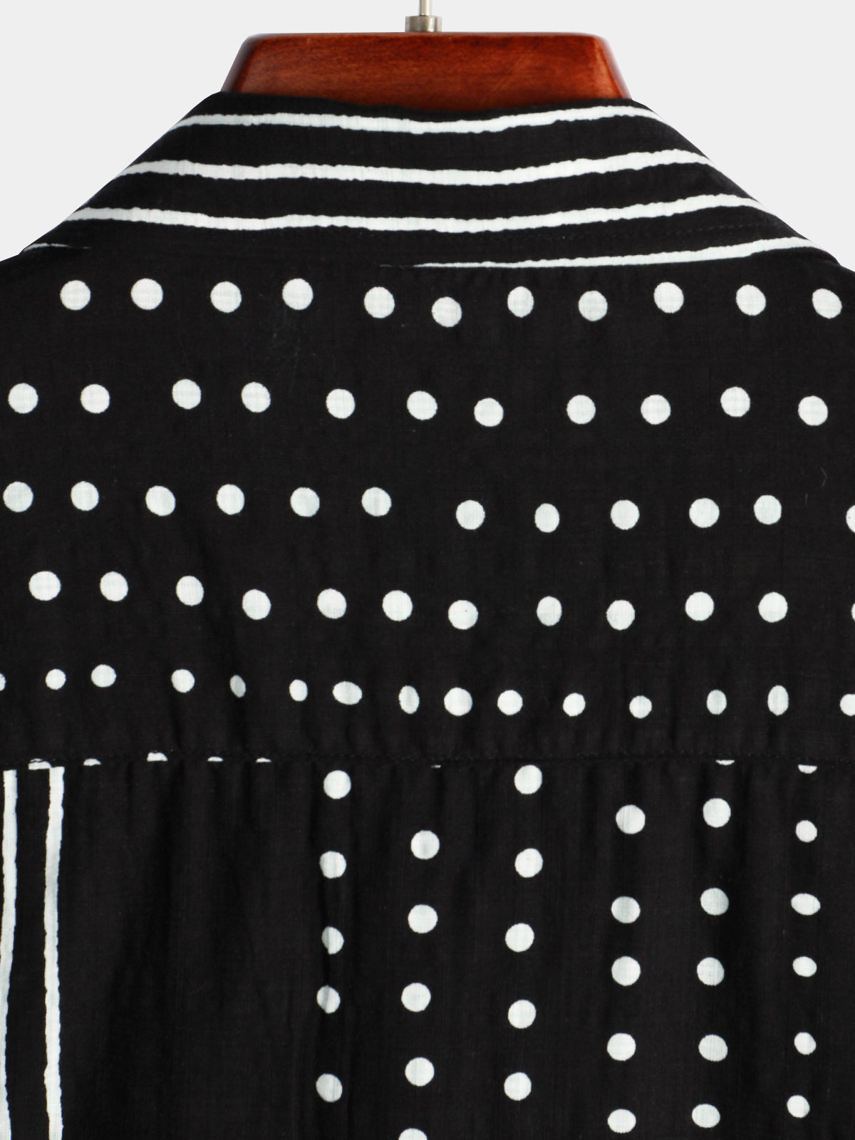 Camicia corta da uomo retrò a righe nere e a pois con bottoni