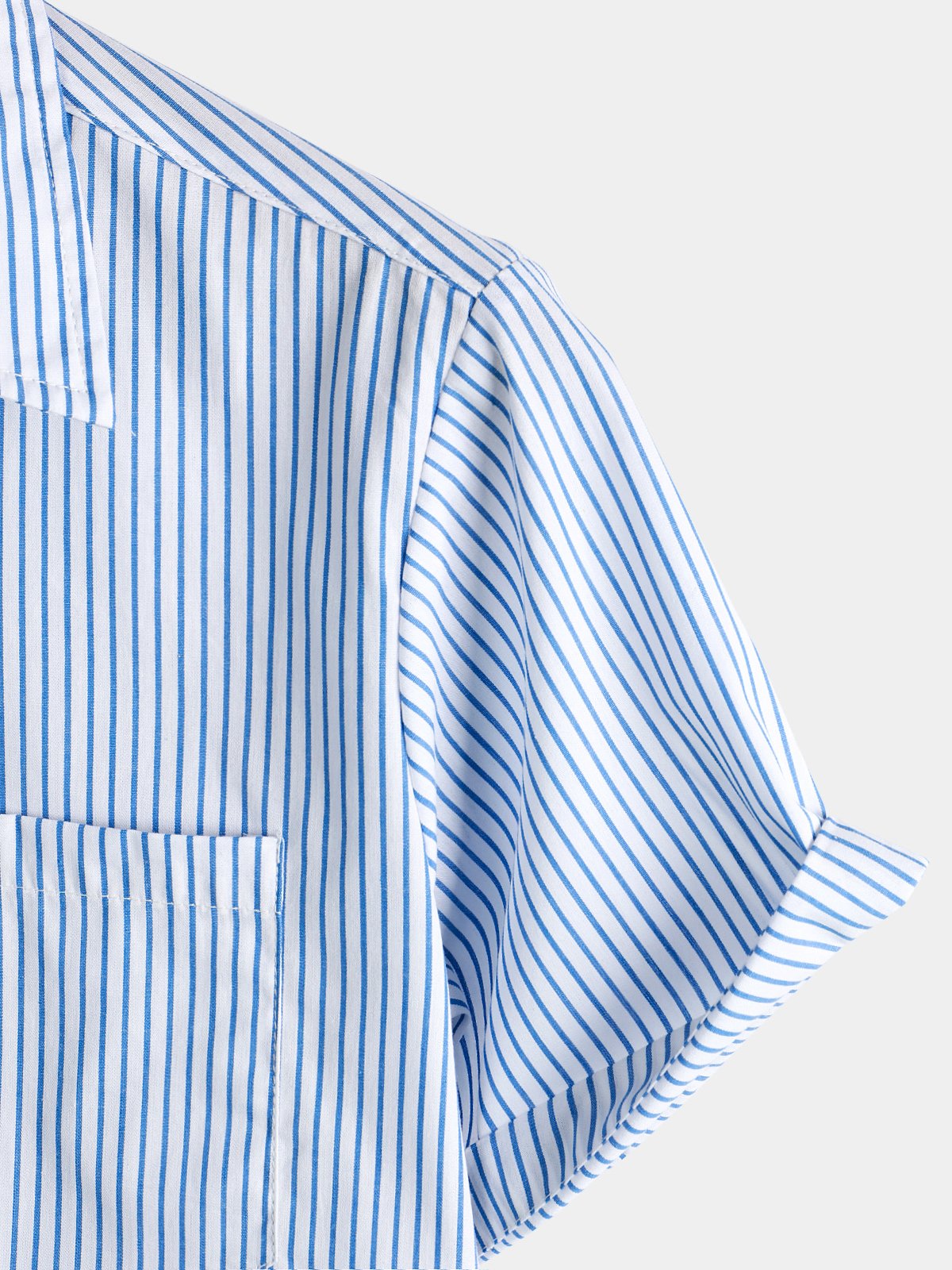 Camicia corta da uomo casual con tasca e bottoni